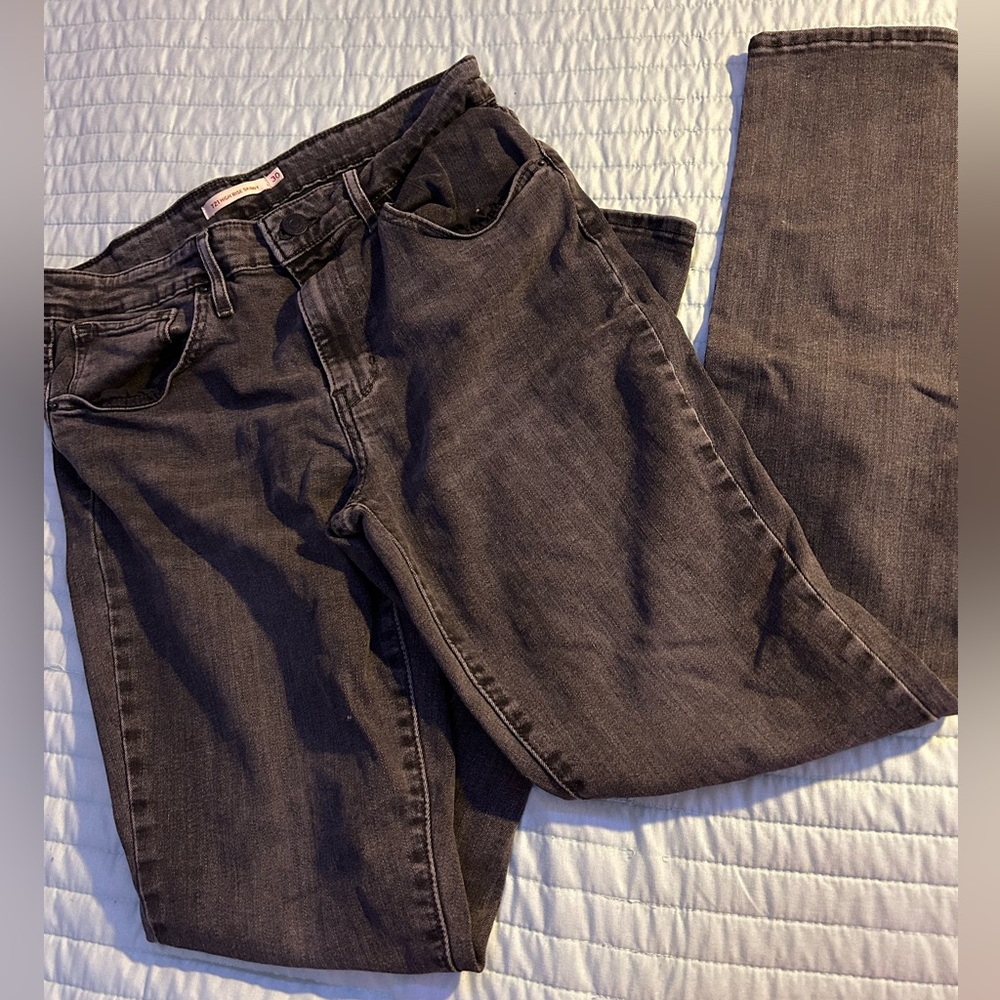 Black Levi’s High Rise Skinny Jeans- 30in